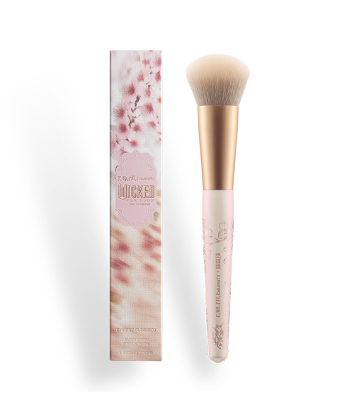 New r.e.m. beauty Wicked For Good Collection — EXTRA MAGIC MINUTES